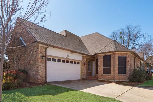 739 Harbour Town Dr, Lake Dallas, TX, 75065-2815 | Card Image
