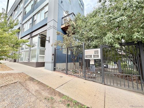 2j-2525 15th St, Denver, CO, 80211-3957 | Card Image