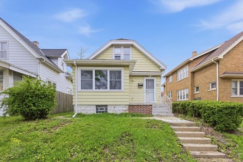 2051 S 57th Street, WEST ALLIS, WI, 53219 | Card Image
