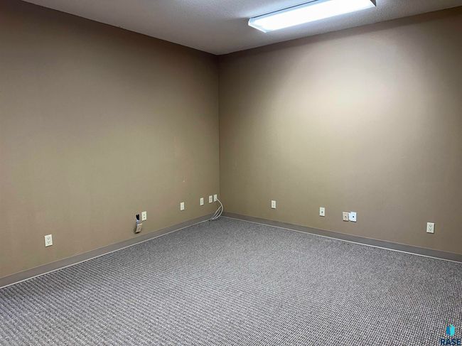 911 Sixth St, Home with 0 bedrooms, 2 bathrooms and null parking in Freeman SD | Image 77