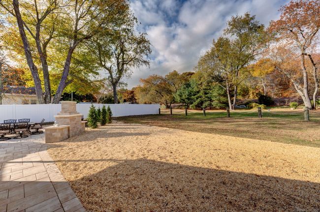 308 Old Colony Rd, House other with 2 bedrooms, 1 bathrooms and 6 parking in Old Lyme CT | Image 6
