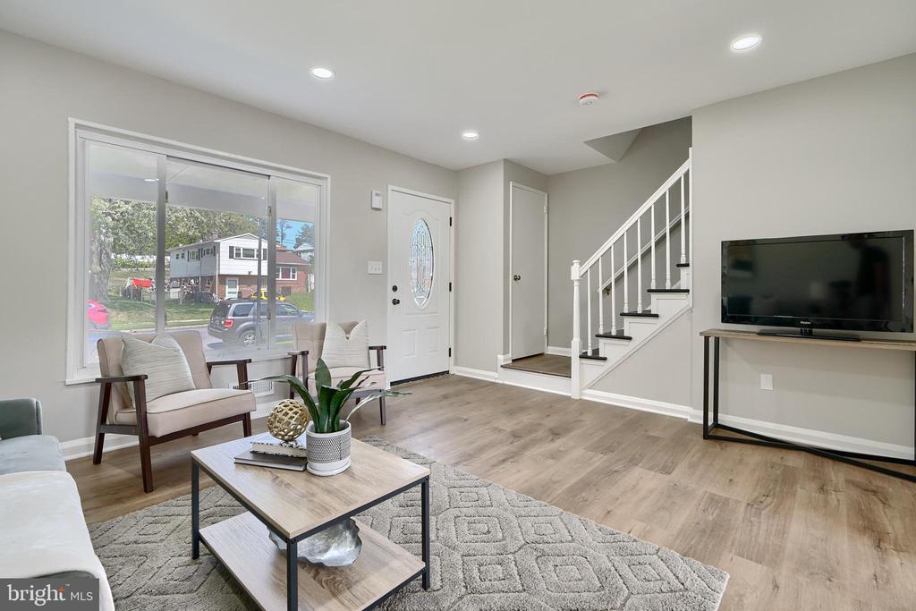 Southridge Rd, Catonsville, MD 21228