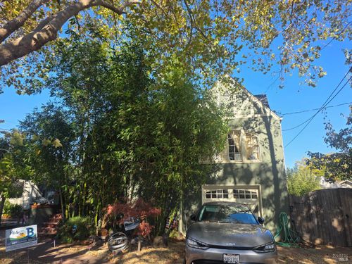 a-1840 Brown St, Napa, CA, 94559-1831 | Card Image