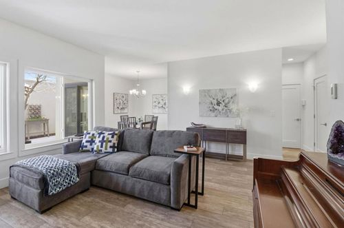 2279 Armada Way, San Mateo, CA, 94404-1530 | Card Image