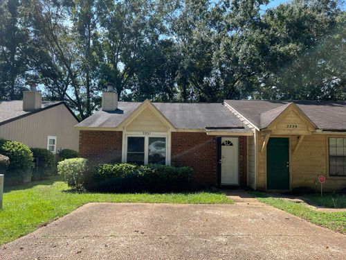 2231 Treeo Ln, Tallahassee, FL, 32301-1656 | Card Image