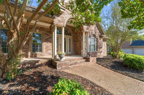 6706 Worth Ave E, Benton, AR, 72019-6635 | Card Image