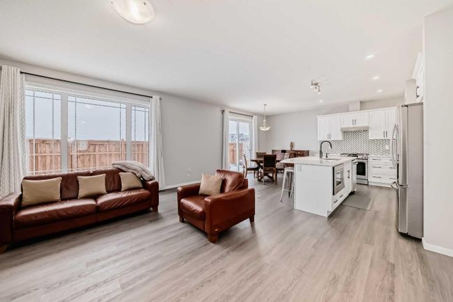 154 Yorkstone Way, Home with 4 bedrooms, 3 bathrooms and 2 parking in Calgary AB | Image 7