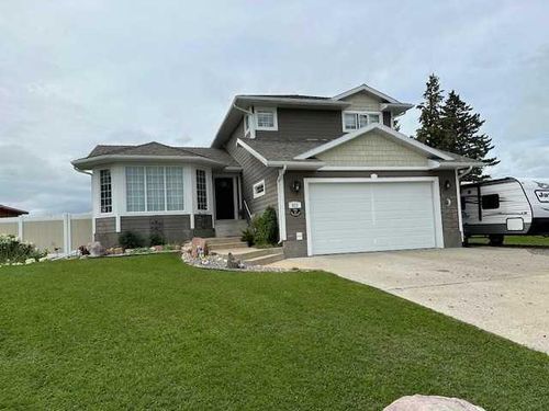 628 2nd Street E, Cardston, AB, T0K0K0 | Card Image