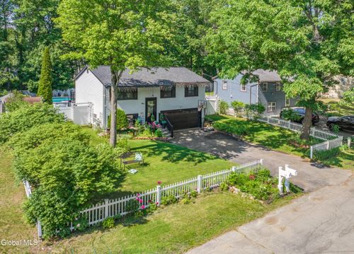 68 Curt Blvd, Saratoga Springs, NY, 12866-8910 | Card Image
