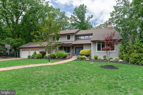 23 Briarwood Dr, VOORHEES, NJ, 08043-4705 | Card Image