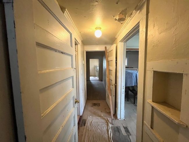 Hallway | Image 25