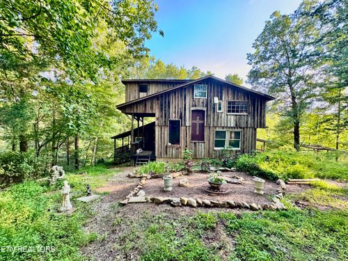 2977 Arch Rd, Cosby, TN, 37722-3219 | Card Image
