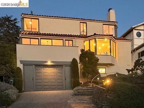 225 Arlington Ave, Kensington, CA, 94707-1401 | Card Image
