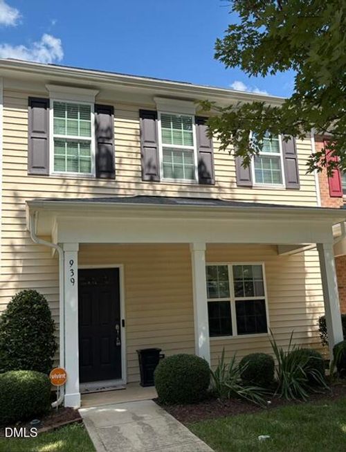 939 Ileagnes Rd, Raleigh, NC, 27603-2385 | Card Image
