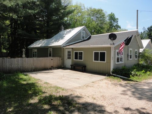 17111 Gene St, Wellston, MI, 49689-9694 | Card Image