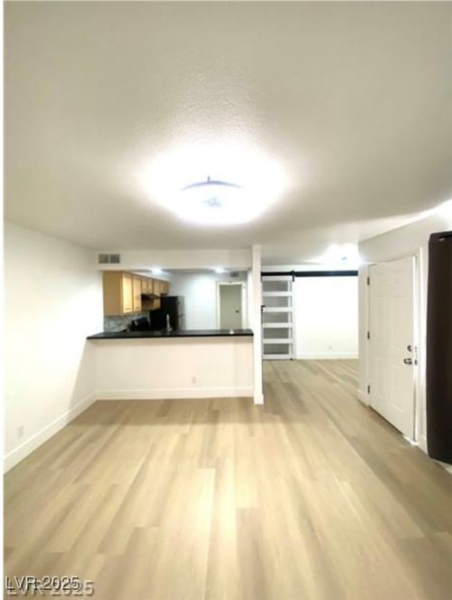 2-4248 Tara Ave, Las Vegas, NV, 89102-7453 | Card Image
