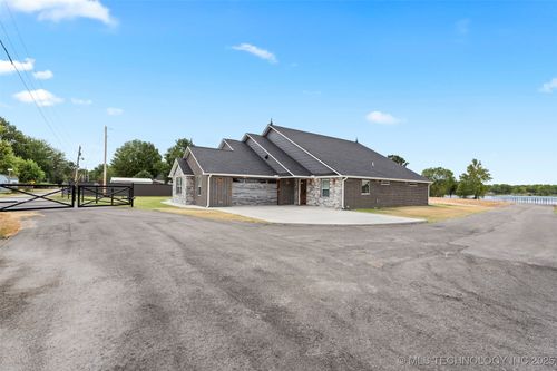 1-55275 E 298 Rd, Monkey Island, OK, 74331-2785 | Card Image