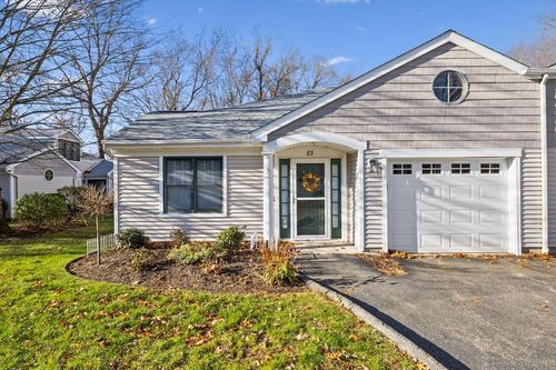 83-83 Red Cedar Cir, Orange, CT, 06477-3536 | Card Image