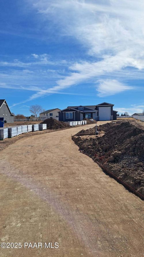 2485 Dillon Blvd, Chino Valley, AZ, 86323-8247 | Card Image