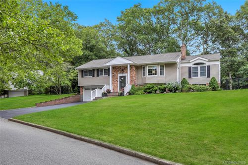 4 Long Hill Rd, Smithtown, NY, 11787-1850 | Card Image