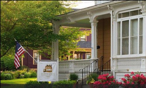 73 Talbot Avenue, Rockland, ME, 04841 | Card Image