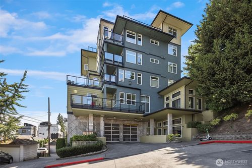 b301-655 Crockett St, Seattle, WA, 98109-2792 | Card Image