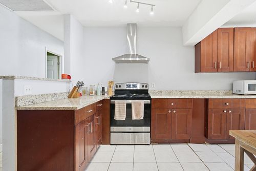 333 Mid Pines Rd, Palm Springs, FL, 33461-1834 | Card Image