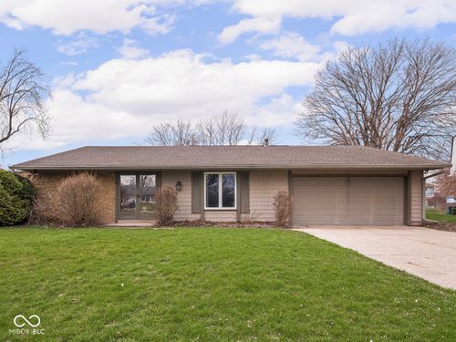 1746 Forsythia Dr, Indianapolis, IN, 46219-2882 | Card Image