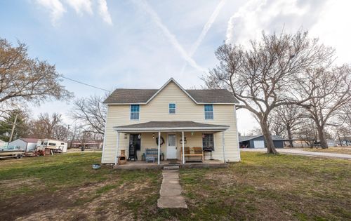 106 S Gilmore St, Miller, MO, 65707-9201 | Card Image