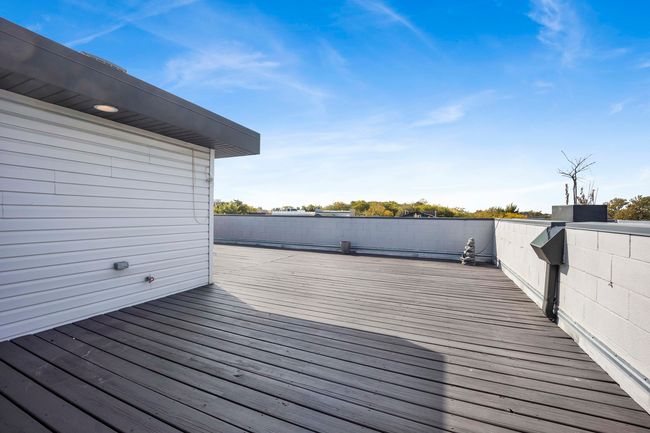 APT-3 - 2235 W Belden Ave, Condo with 3 bedrooms, 2 bathrooms and 1 parking in CHICAGO IL | Image 32
