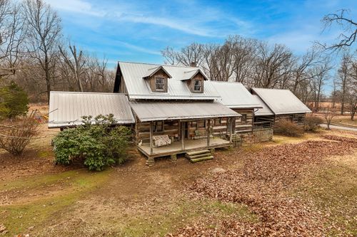 701 Old Johnston City Rd, West Frankfort, IL, 62896-5170 | Card Image