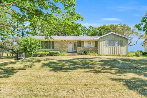 312 E 3rd St, Melvin, IL, 60952-4013 | Card Image