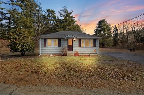 732 Staples Street, Taunton, MA, 02718 | Card Image