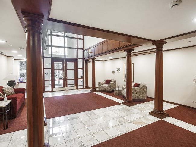 APT-409 - 3100 Lexington Ln, Home with 2 bedrooms, 2 bathrooms and 2 parking in Glenview IL | Image 8