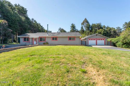 31341 Thomas Ln, Fort Bragg, CA, 95437-8288 | Card Image