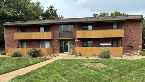 c-1190 Calley Dr, Saint Louis, MO, 63125-3509 | Card Image