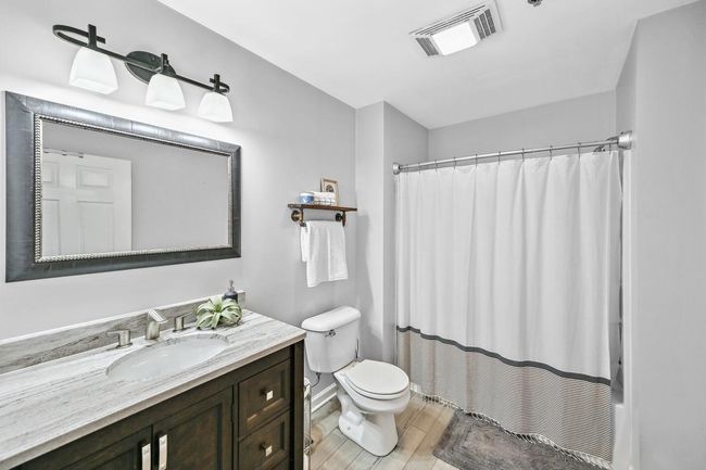 206 - 205 N Water Street, Condo with 2 bedrooms, 2 bathrooms and null parking in Milwaukee WI | Image 23