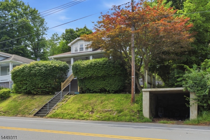 Residential Lease in Andover Boro 3