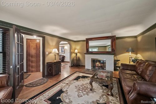 6177 Livernois Rd, Troy, MI, 48098-1566 | Card Image