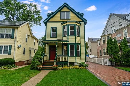 7 Hazelwood Rd, Bloomfield, NJ, 07003-5101 | Card Image