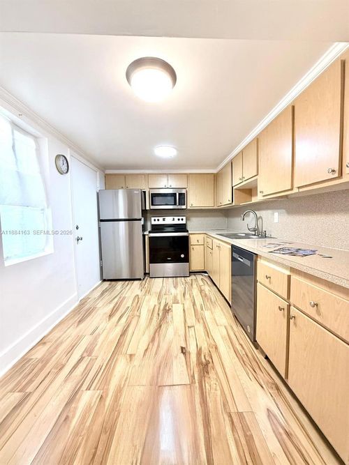 apt-304g-1201 Ne 191st St, Miami, FL, 33179-4062 | Card Image