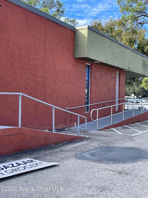 205 S Wickham Rd, Melbourne, FL, 32904-1133 | Card Image