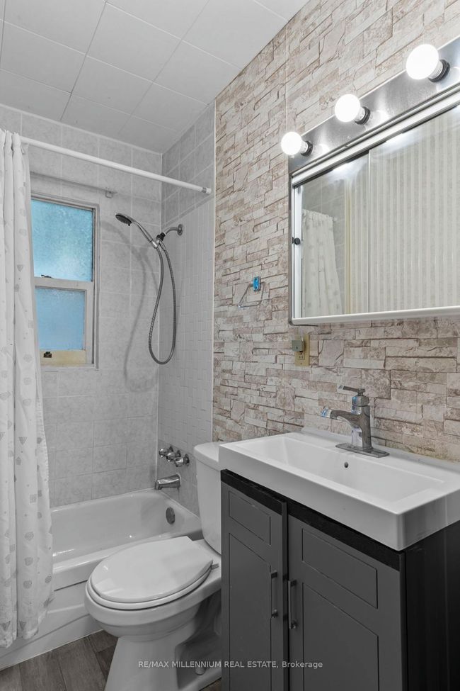 82 Beach Rd, House other with 3 bedrooms, 1 bathrooms and 6 parking in Tiny ON | Image 32