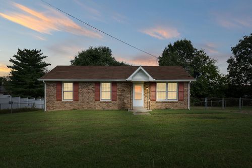 431 Cunningham Ln, Clarksville, TN, 37042-5397 | Card Image