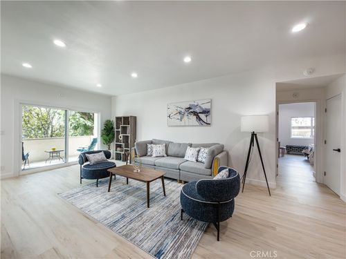 209-1944 Glendon Ave, Los Angeles, CA, 90025-4622 | Card Image