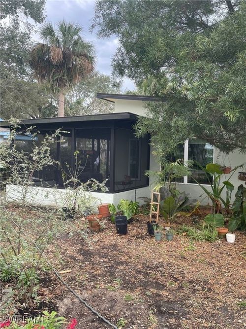3032 Coco Ave, NAPLES, FL, 34112-5812 | Card Image
