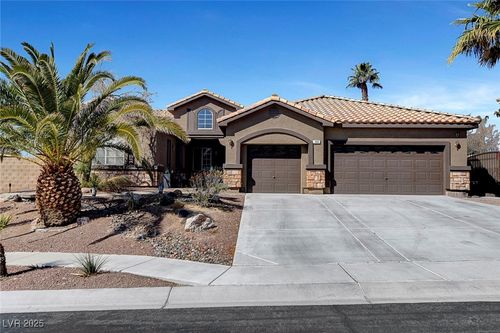 563 Moon Chase St, Las Vegas, NV, 89110-3943 | Card Image