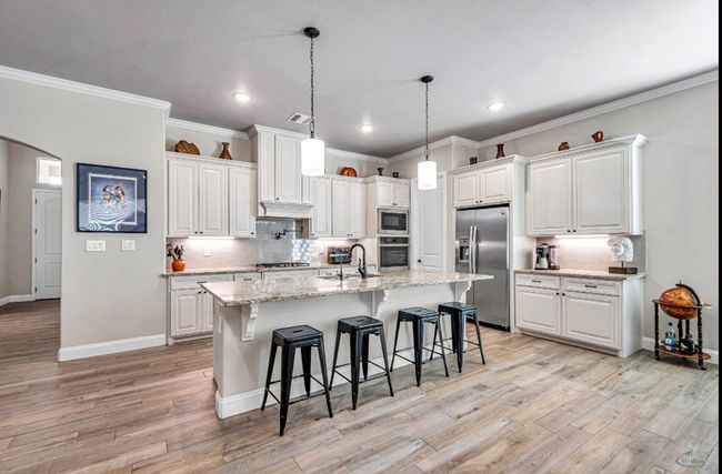 313 Peregrine Hill Cir, House other with 4 bedrooms, 4 bathrooms and 2 parking in Midland TX | Image 5