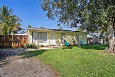 3090 Sw Edwards Avenue, House other with 2 bedrooms, 1 bathrooms and null parking in Palm City FL | Image 1