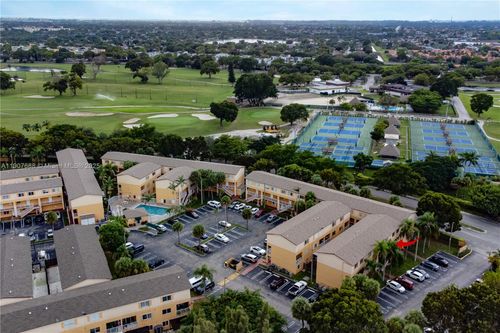 apt-290-6205 Kendale Lakes Cir, Miami, FL, 33183-1947 | Card Image